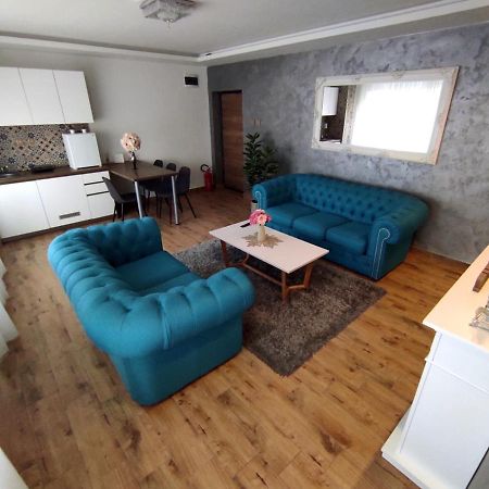 Canti Apartments Novi Sad Buitenkant foto