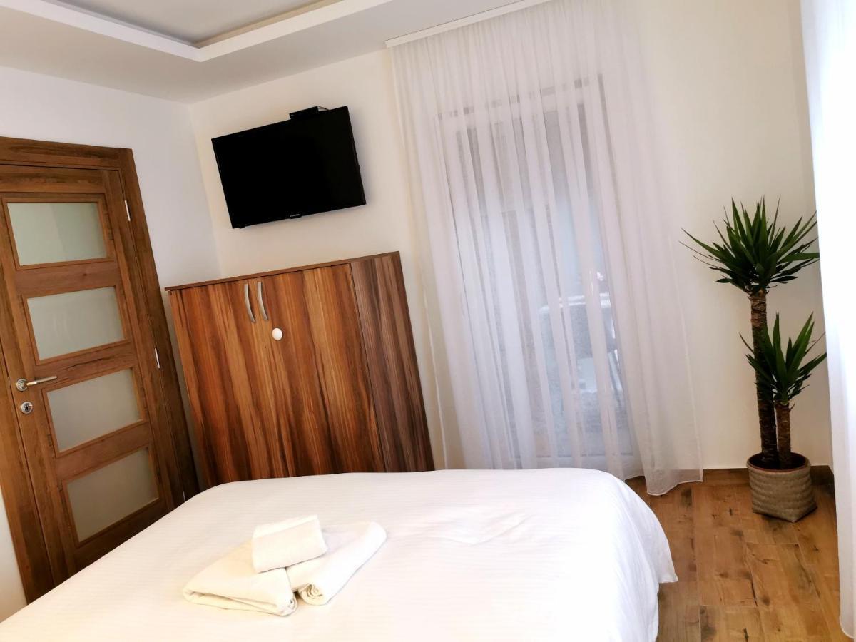 Canti Apartments Novi Sad Buitenkant foto