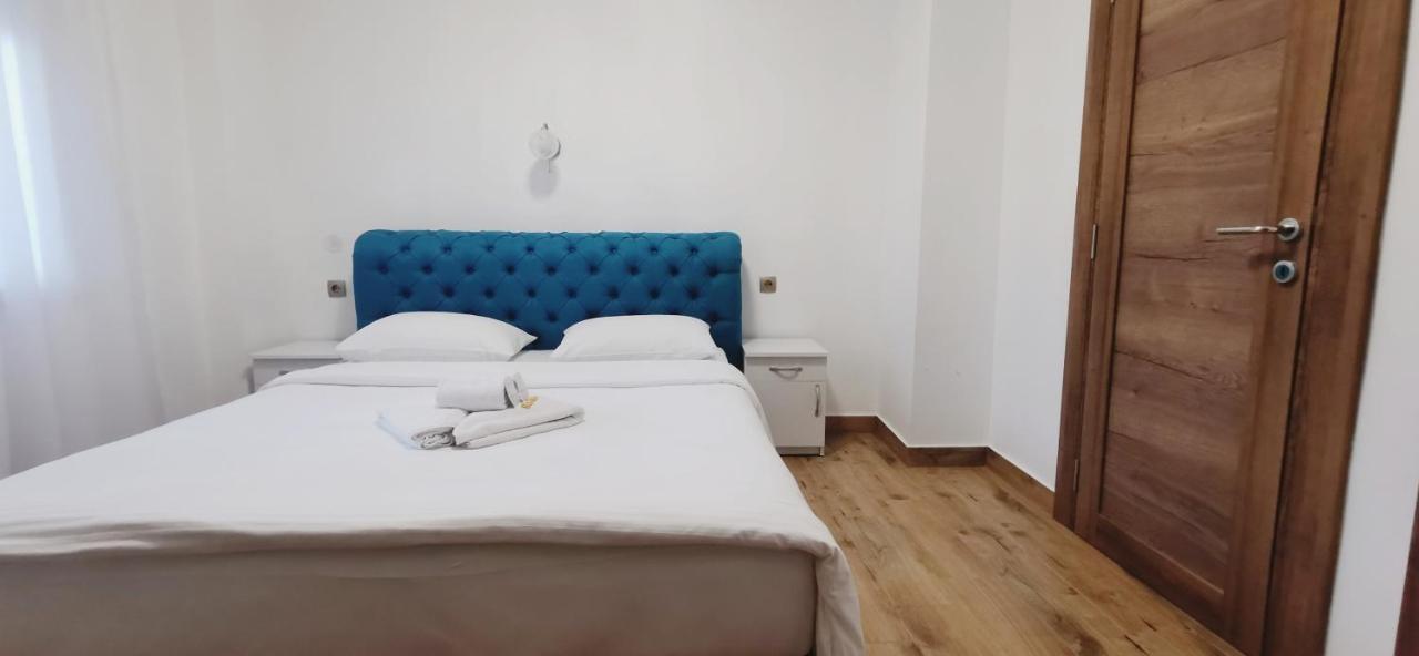 Canti Apartments Novi Sad Buitenkant foto