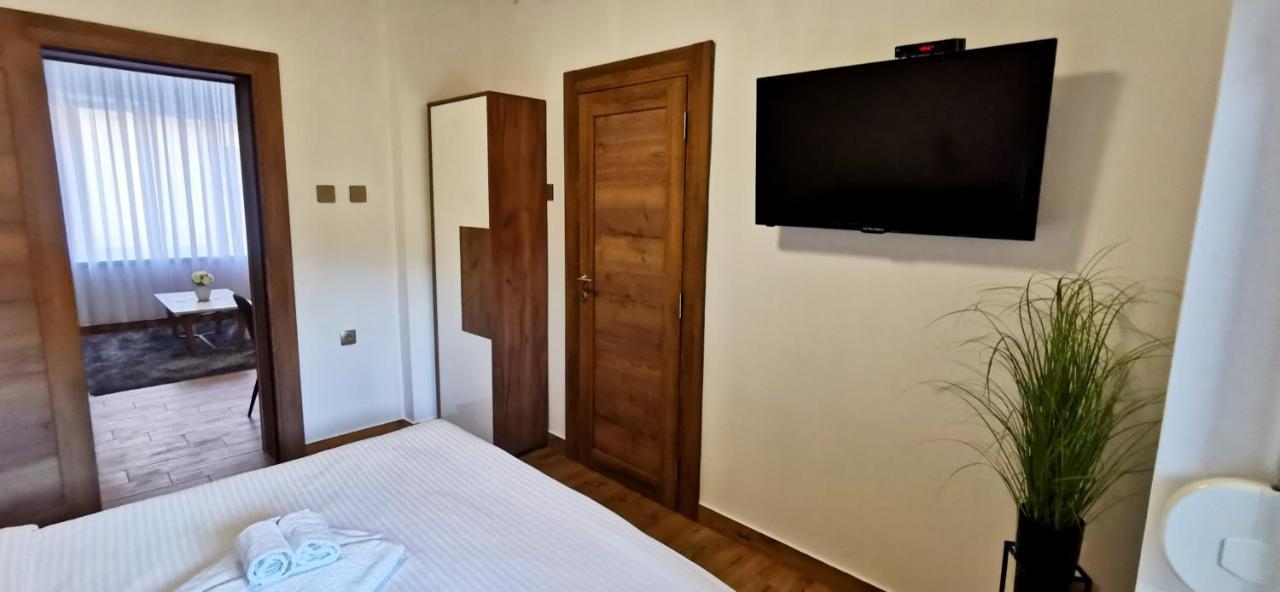 Canti Apartments Novi Sad Buitenkant foto