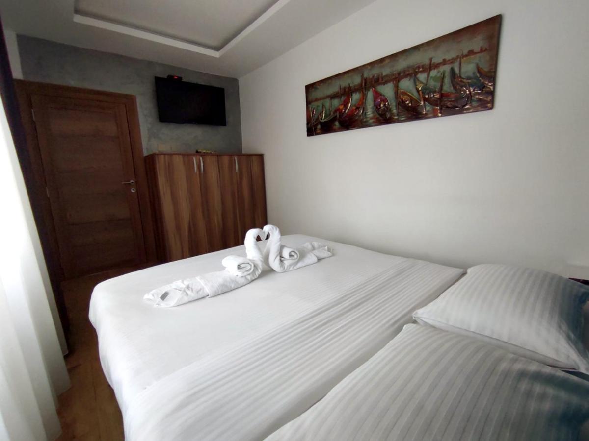 Canti Apartments Novi Sad Buitenkant foto