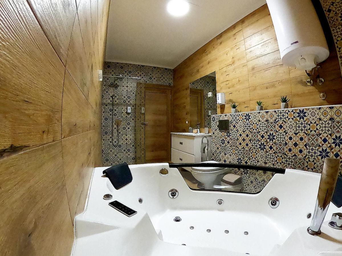 Canti Apartments Novi Sad Buitenkant foto